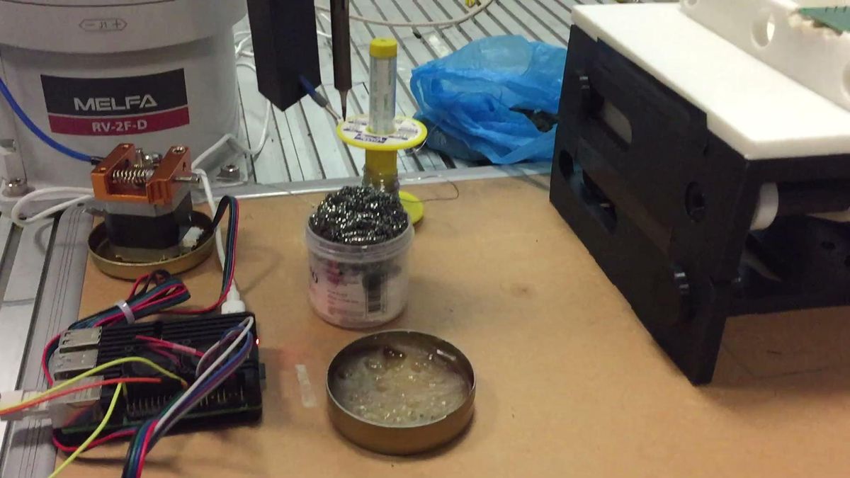 Semi-autonomous soldering robotic arm photo 4